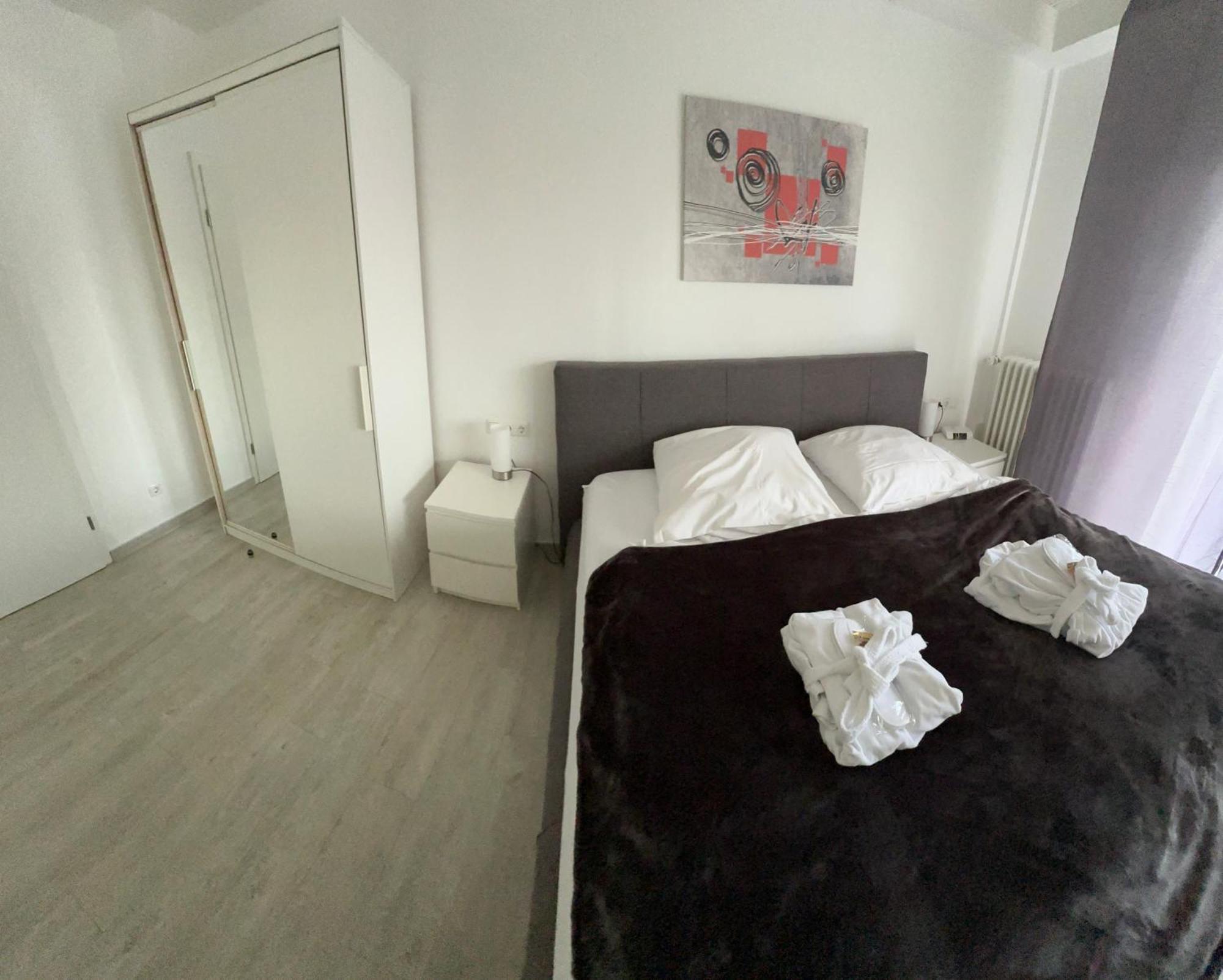 Ferienwohnung Schlossblick - 4 Sterne Sauna Pool Whirlpool Exklusiv 바라운펠츠 외부 사진